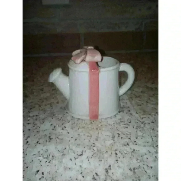 Vintage Watering Can Flower Planter White With Pink Bow - Picture 1 of 7
